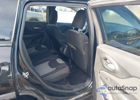 2017 Jeep Cherokee Sport Fwd z USA, uszkodzony, nr VIN 1C4PJLAS8HW559110